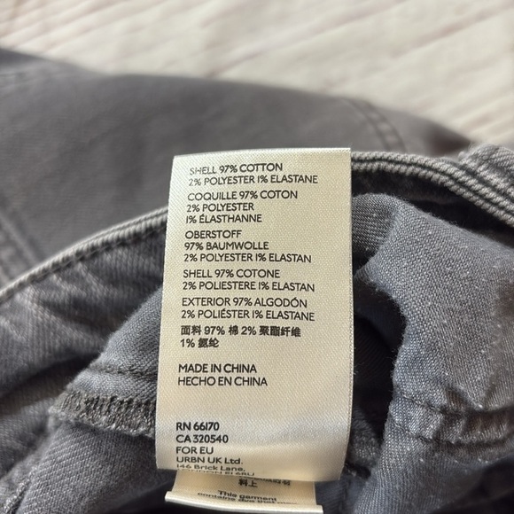 Anthropologie Pilcro The Borrowed Boyfriend Distressed Grey Jeans sz 26 - Picture 9 of 10